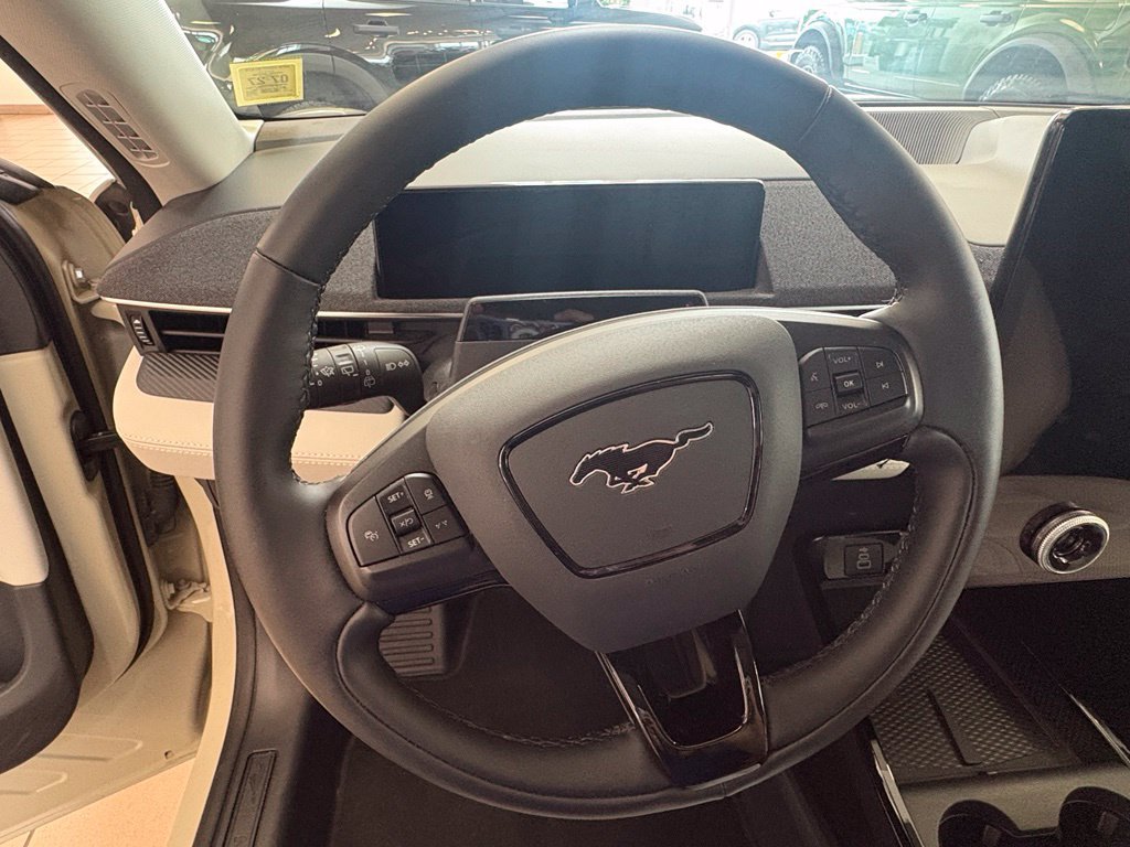Used 2025 Ford Mustang Mach-E Premium AWD/4WD image 15