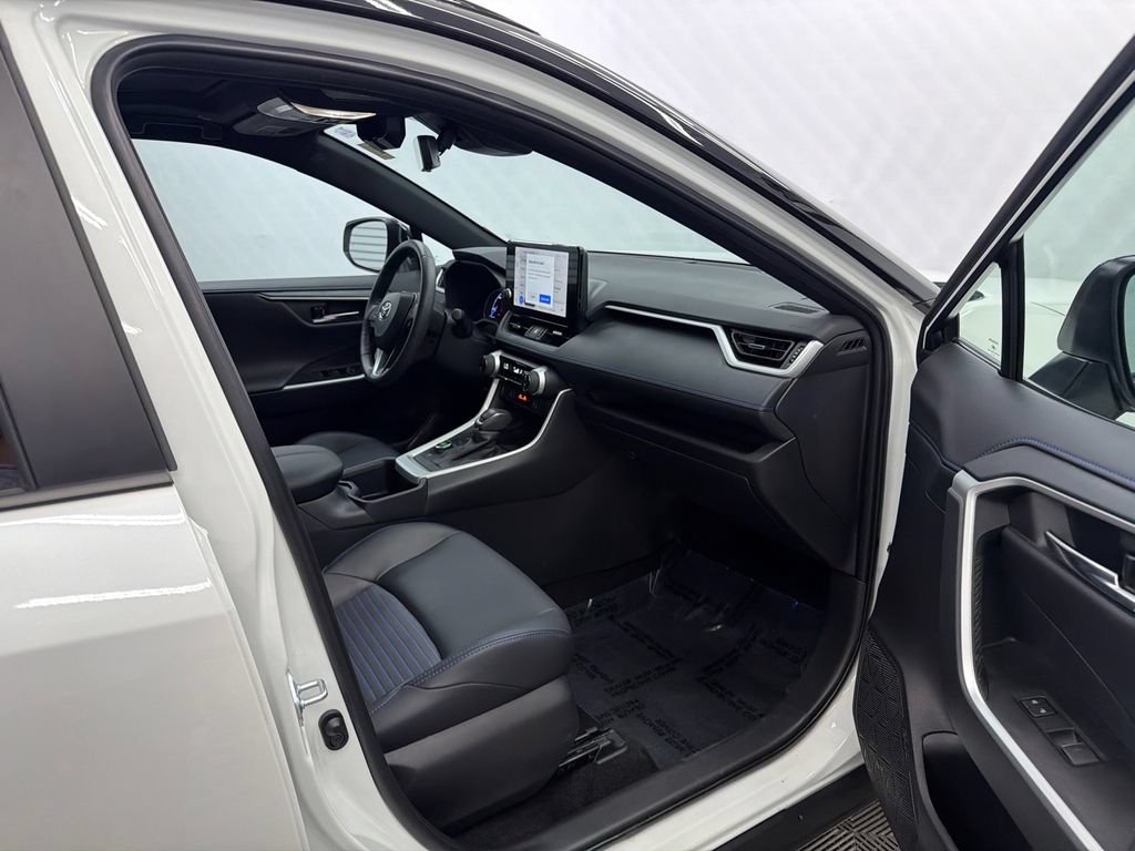 Used 2024 Toyota RAV4 XSE w/ Weather Package AWD/4WD image 14