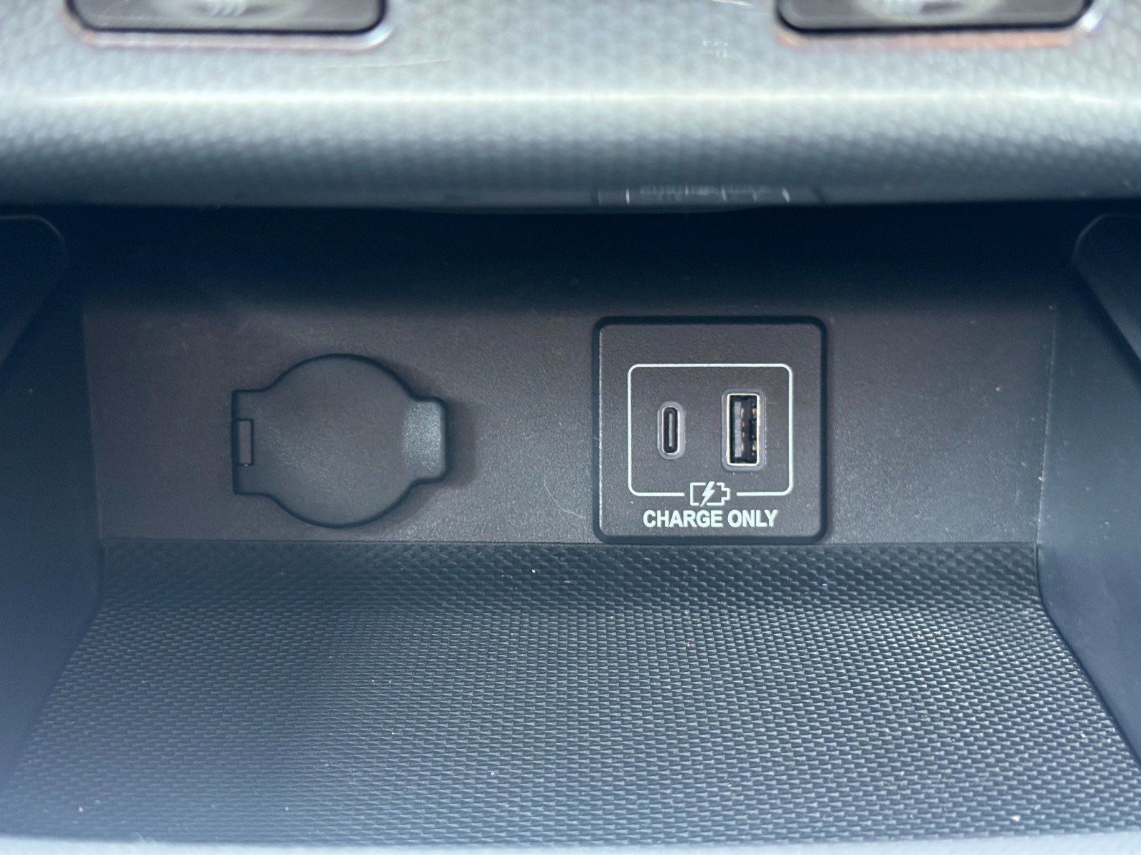 Used 2019 Nissan Pathfinder SL AWD/4WD image 28