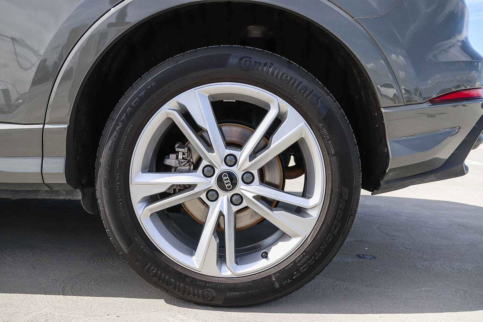 Used 2023 Audi Q3 2.0T Premium Plus w/ Premium Plus Package AWD/4WD image 13