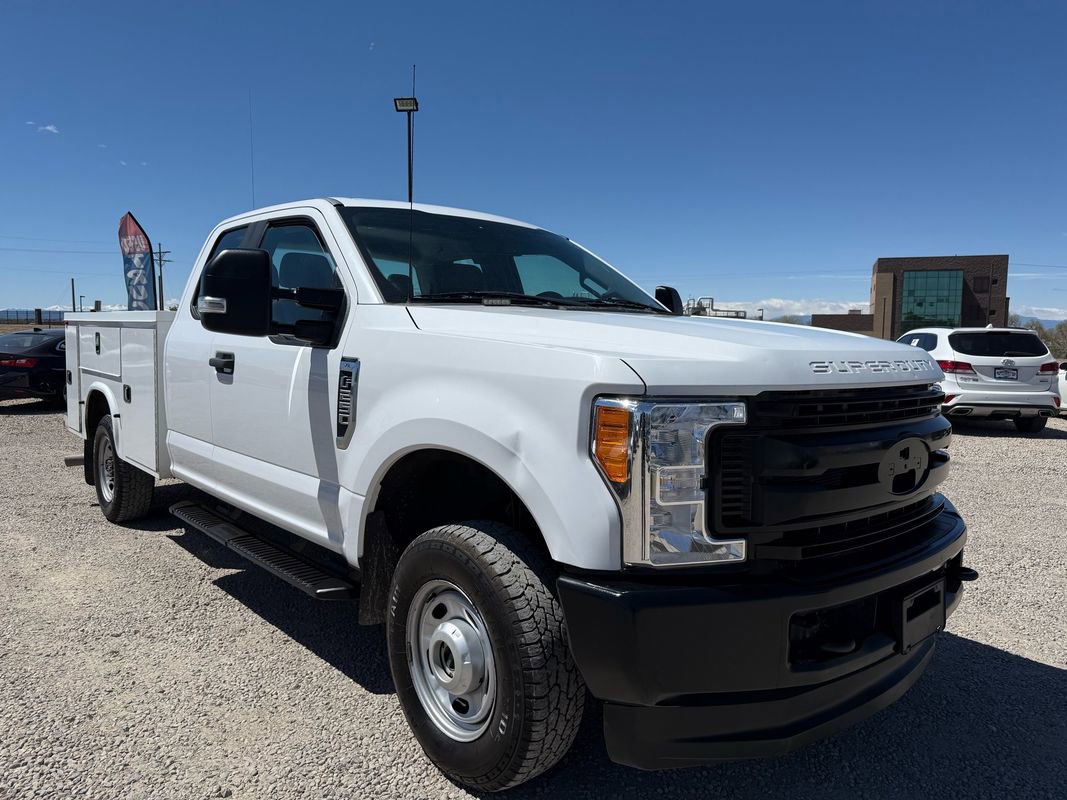 Used 2017 Ford F250 XL w/ Power Equipment Group AWD/4WD image 1