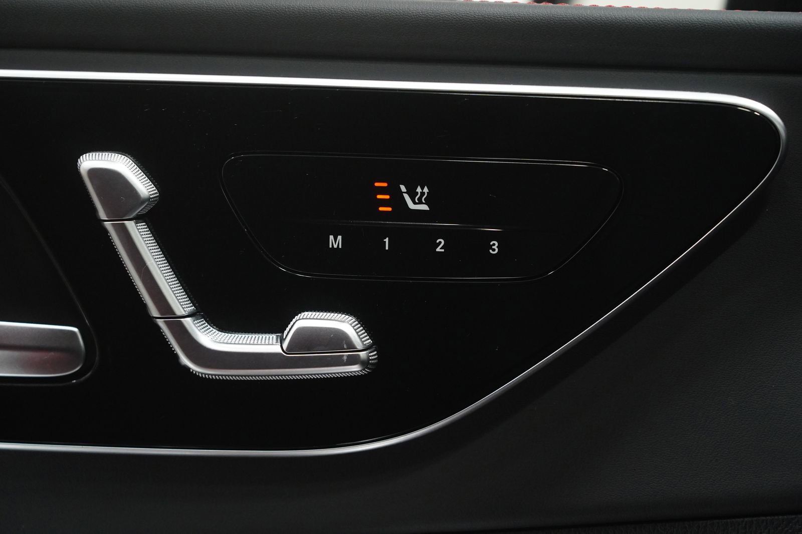 Certified 2024 Mercedes-Benz C 43 AMG 4MATIC Sedan image 31