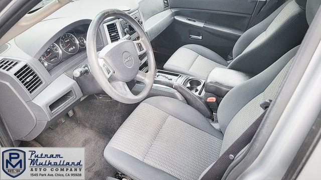 Used 2010 Jeep Grand Cherokee Laredo image 10