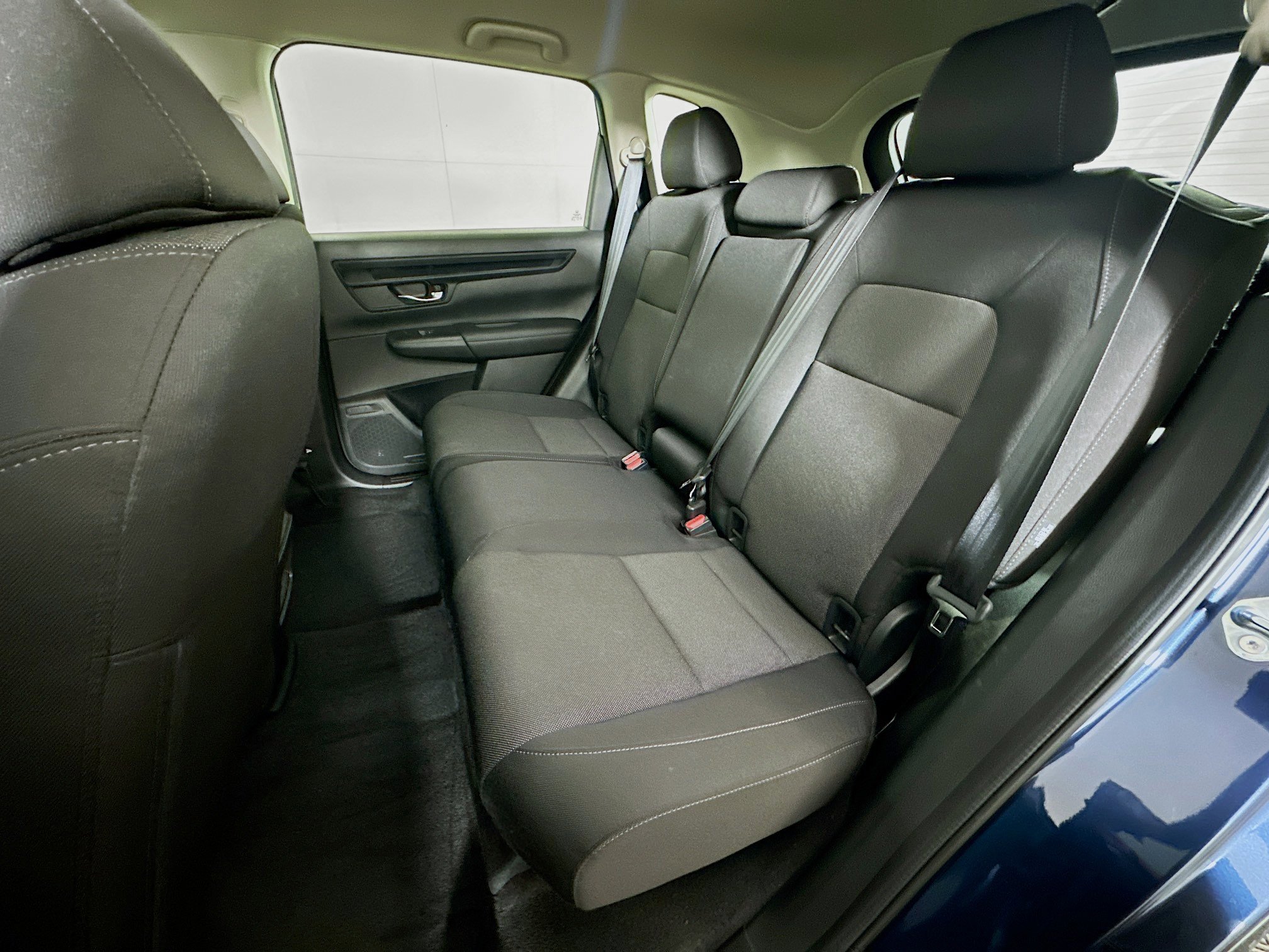 Used 2025 Honda CR-V LX image 24