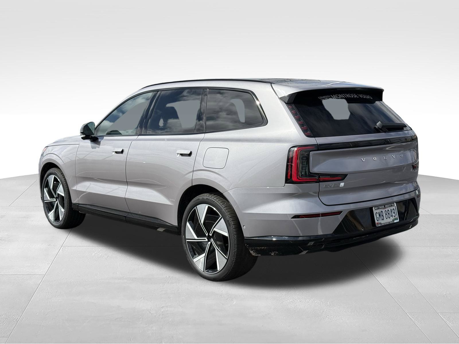 New 2026 Volvo EX90 Ultra AWD/4WD image 3