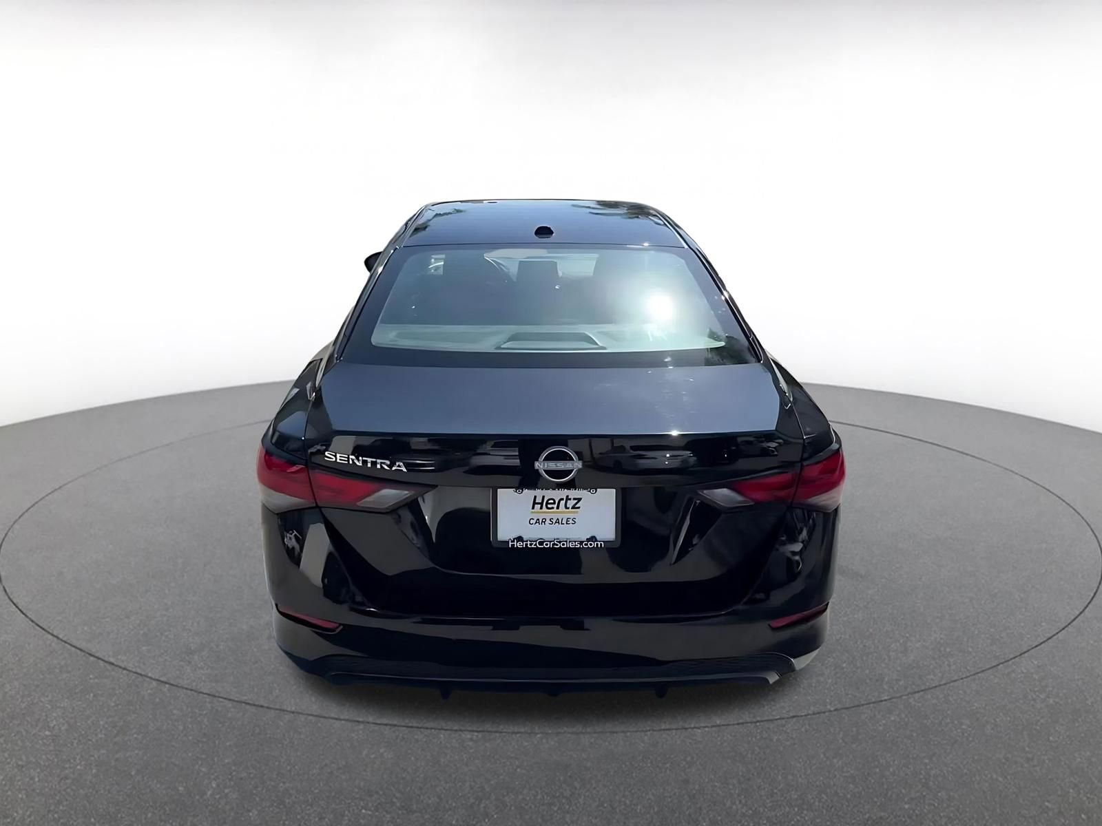 Used 2025 Nissan Sentra SV image 12