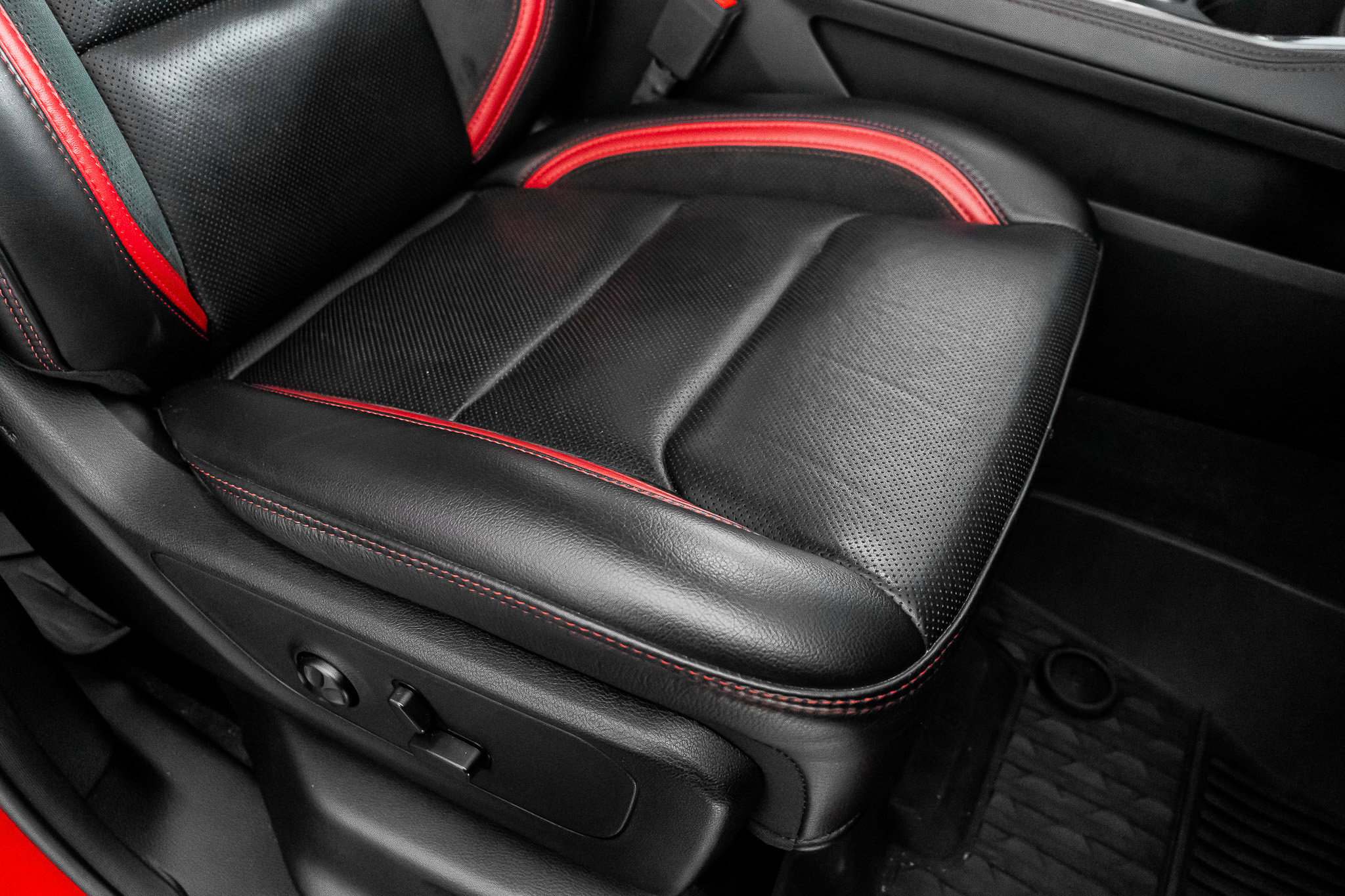 Used 2021 RAM 1500 TRX w/ TRX Level 2 Equipment Group image 31