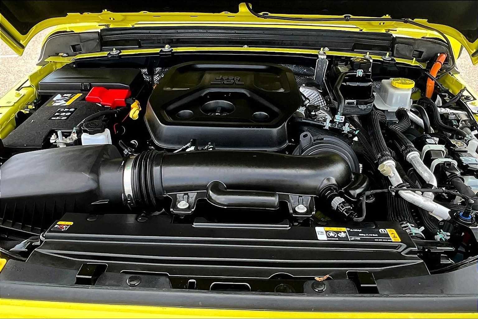 Used 2024 Jeep Wrangler Unlimited Rubicon 4xe image 31