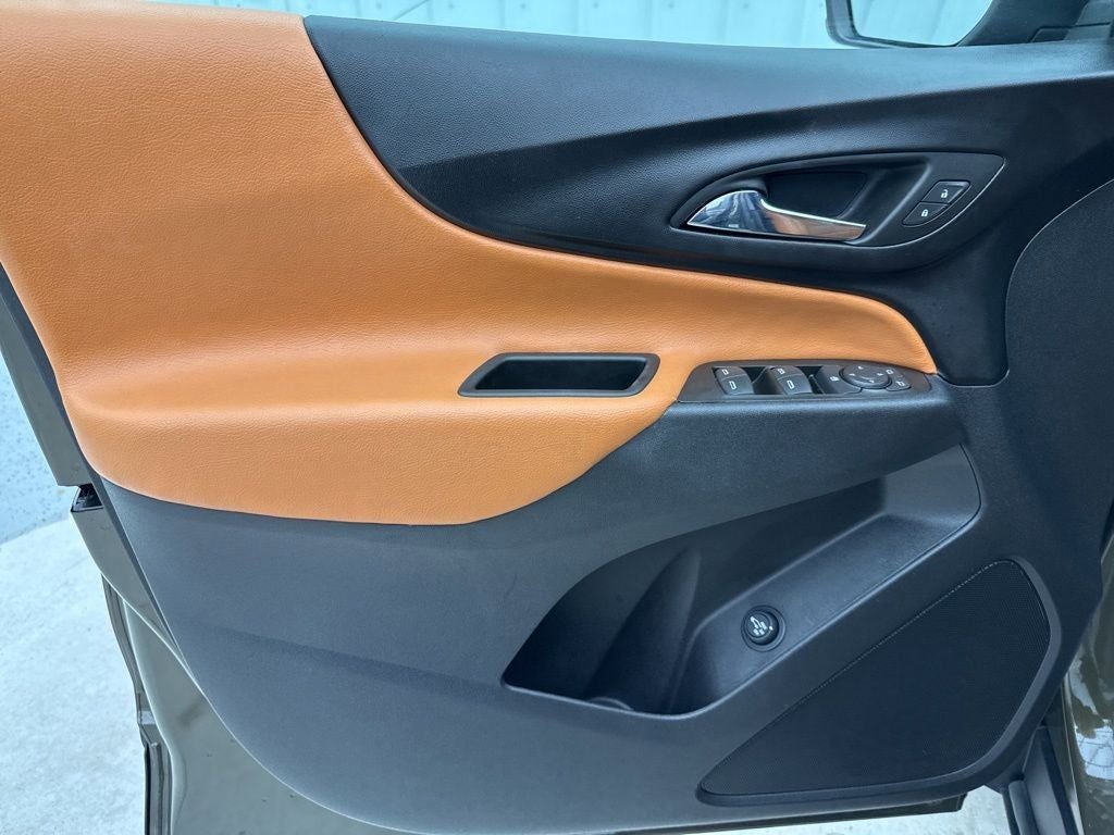 Used 2023 Chevrolet Equinox LT image 19