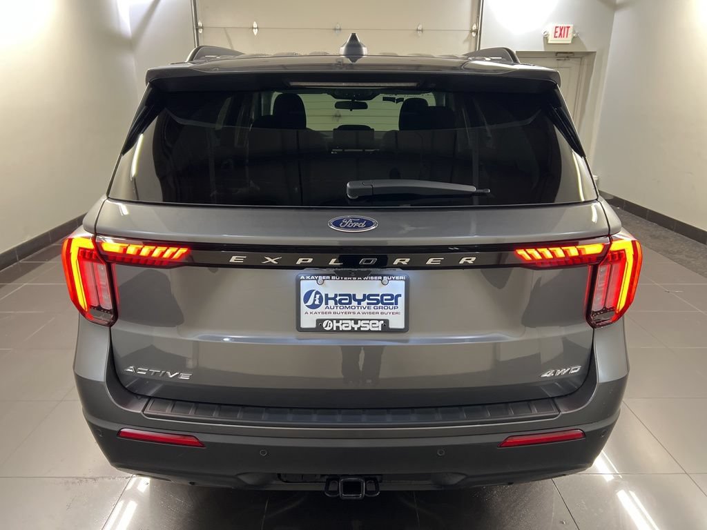 New 2026 Ford Explorer Active AWD/4WD image 5