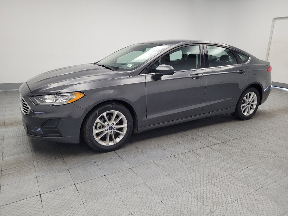 Used 2020 Ford Fusion SE FWD image 2
