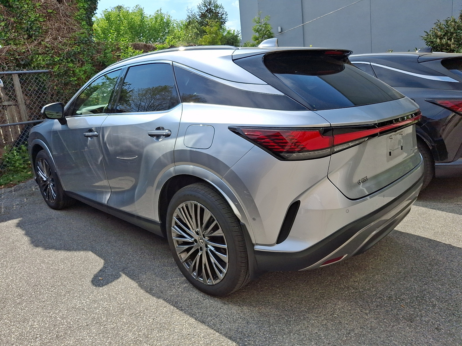 Certified 2023 Lexus RX 350 w/ Accessory Package (2T) AWD/4WD image 2