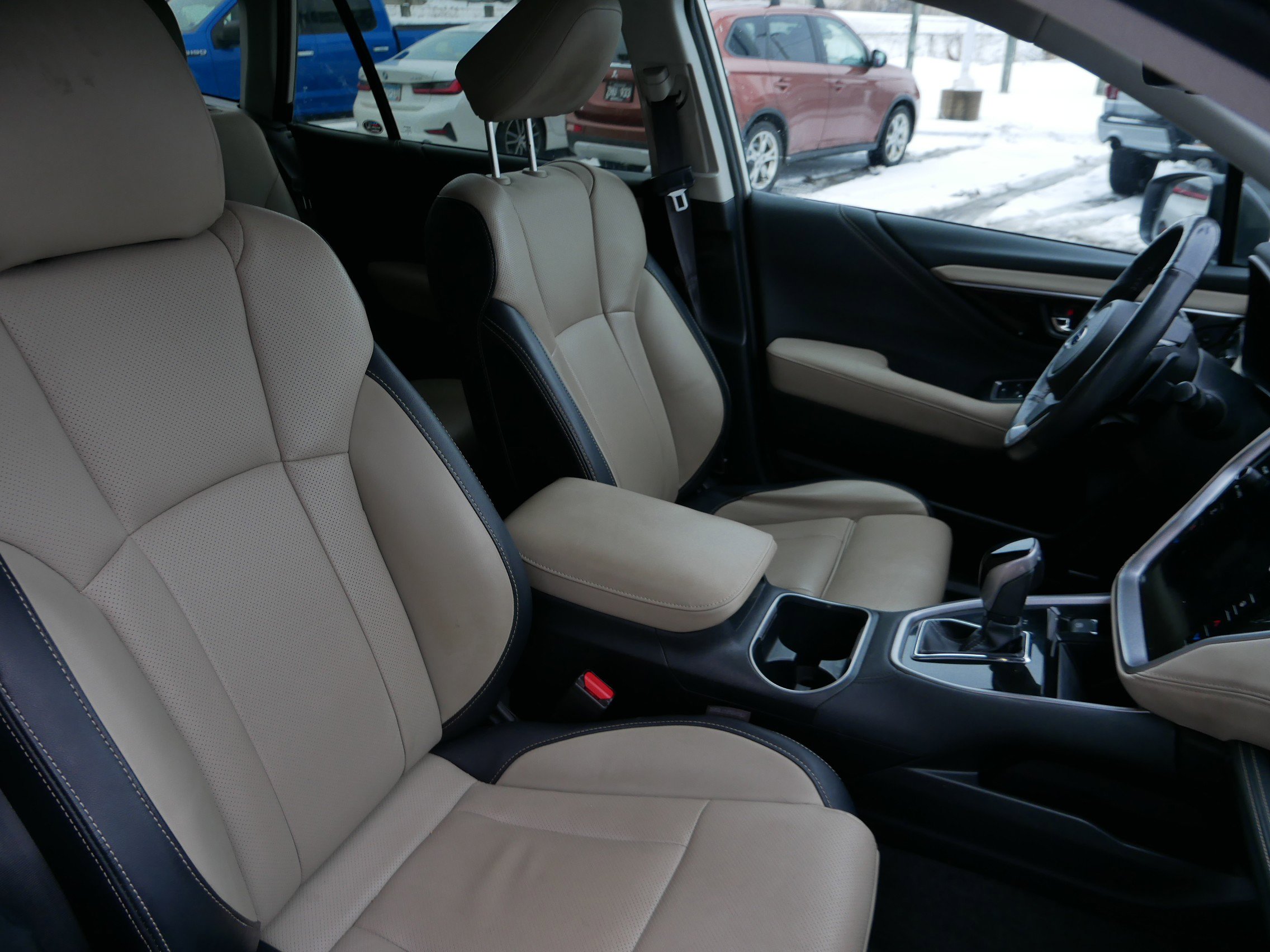 Used 2023 Subaru Outback Limited image 23