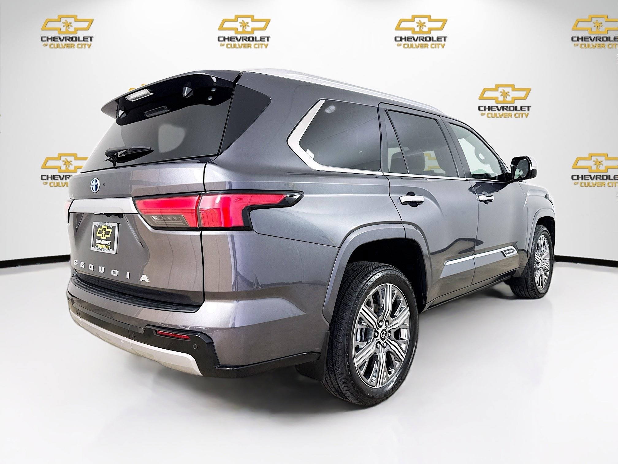 Used 2024 Toyota Sequoia Capstone image 7