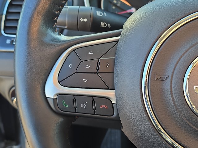 Used 2018 Jeep Compass Limited w/ Safe & Security Group AWD/4WD image 18