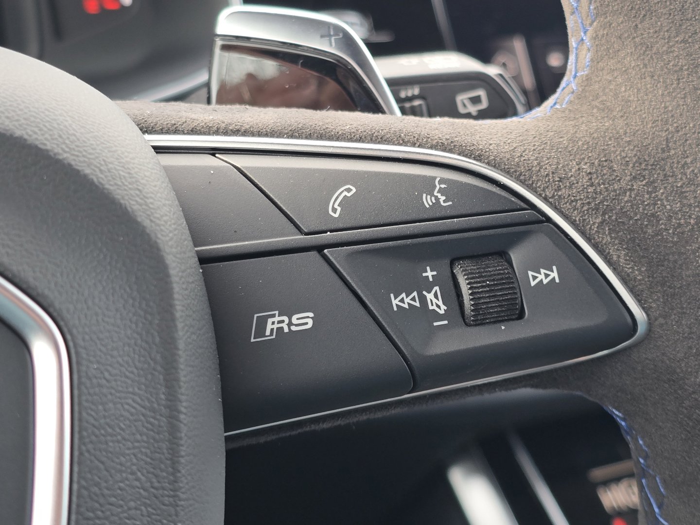 New 2026 Audi RS Q8 performance image 17