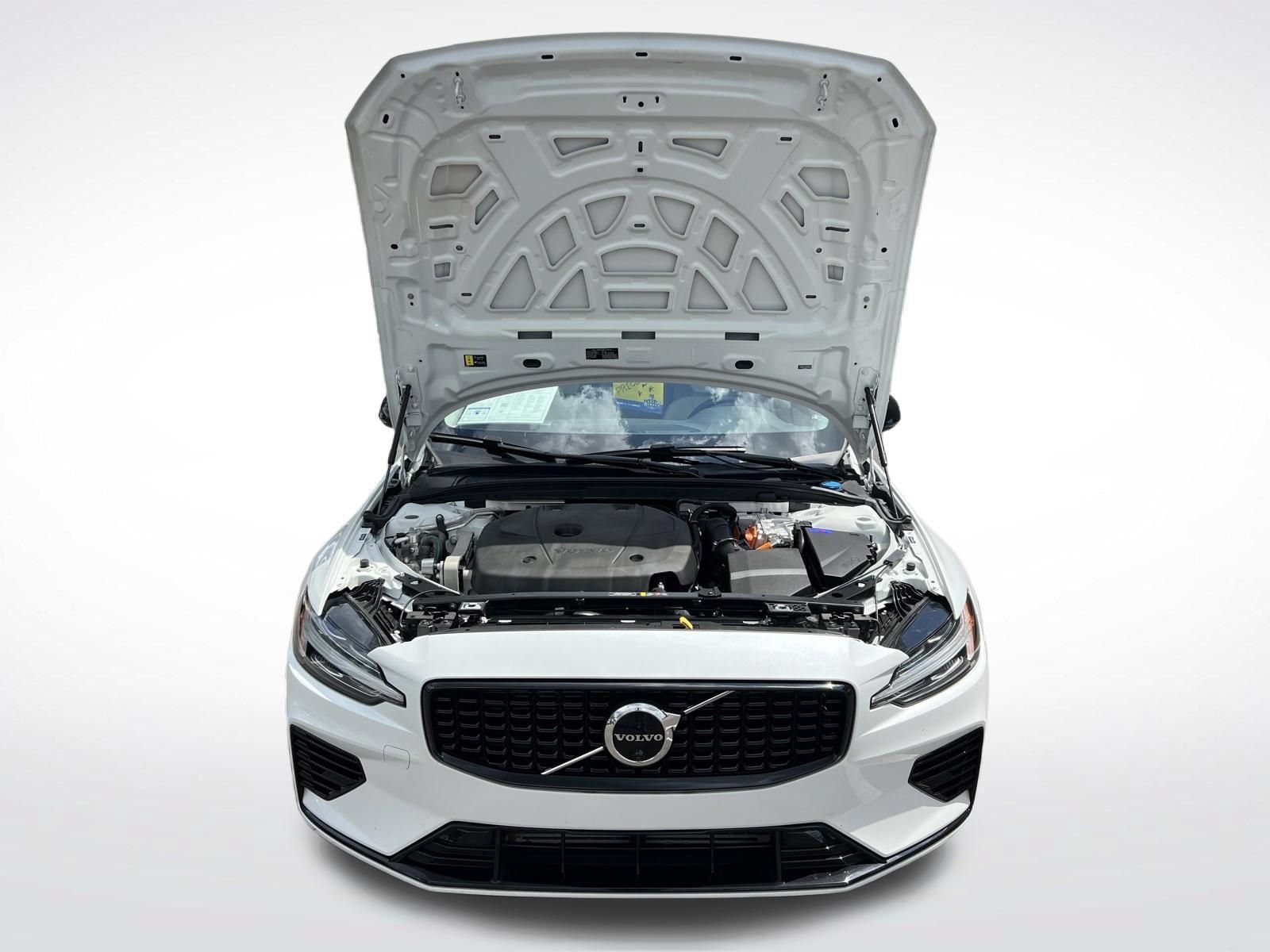 Used 2023 Volvo S60 T8 Plus AWD/4WD image 17