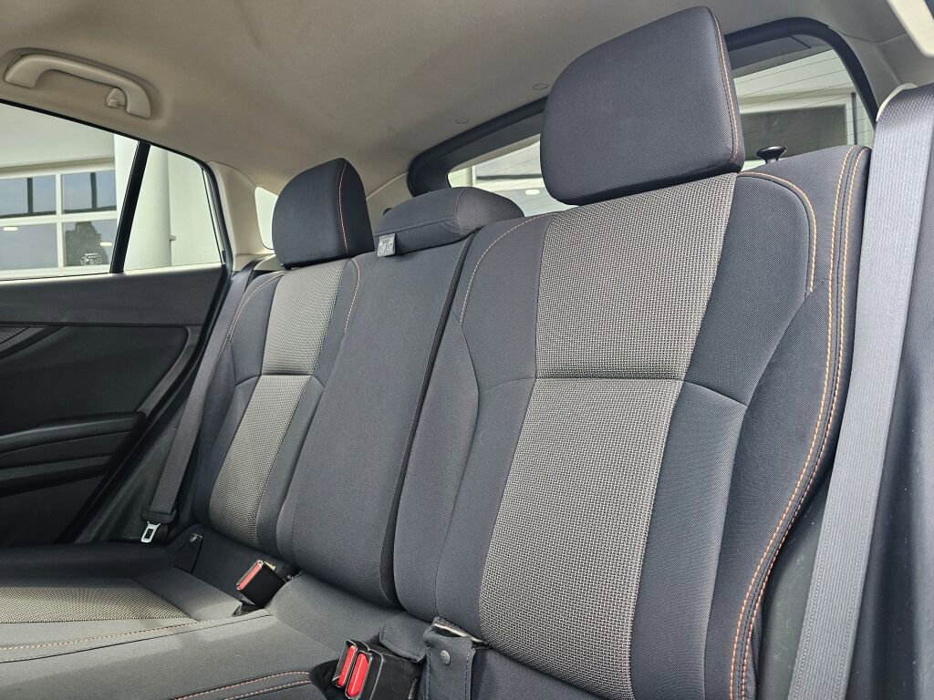 Used 2018 Subaru Crosstrek 2.0i Premium w/ Moonroof Package AWD/4WD image 17