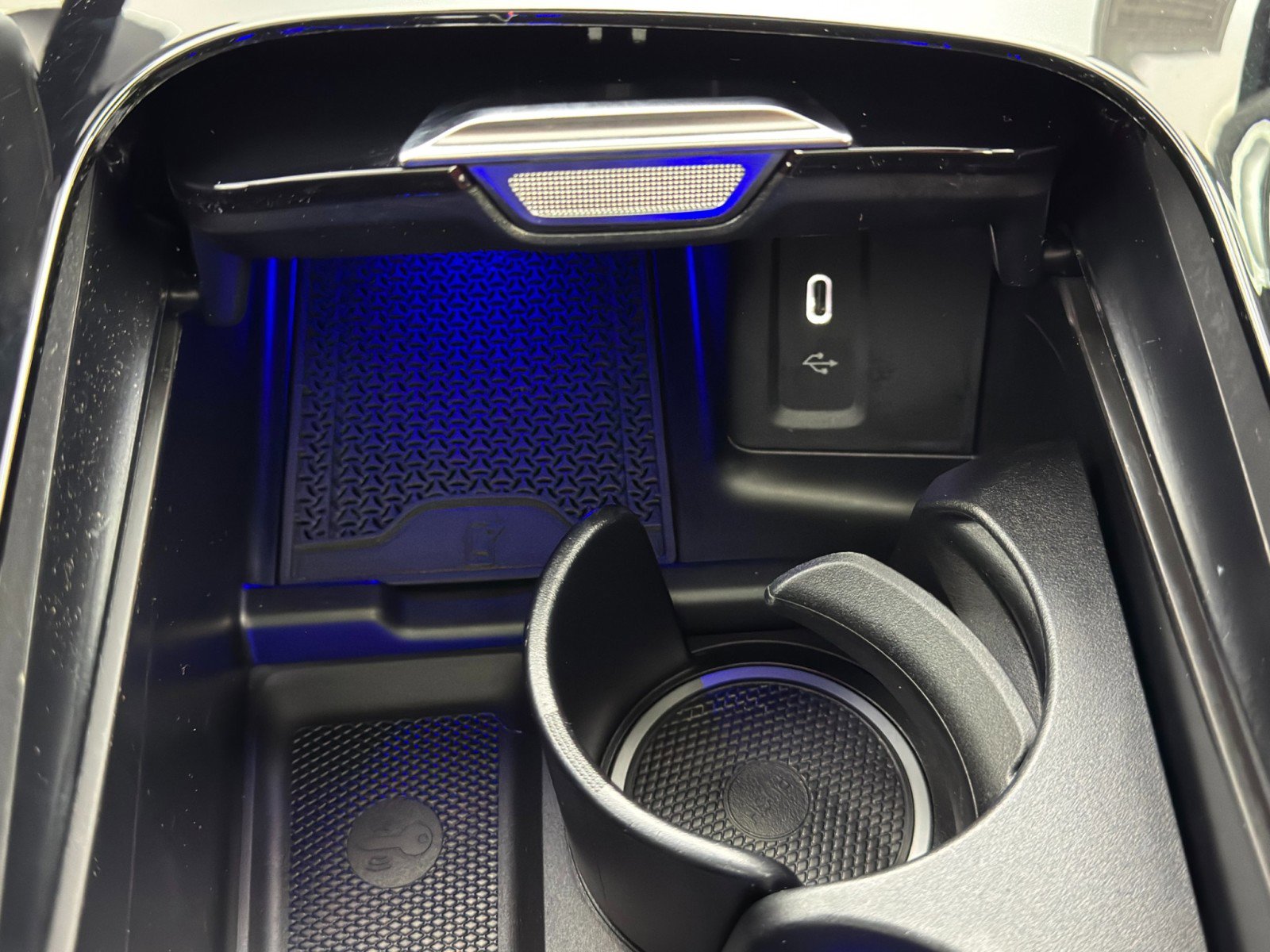 Used 2024 Mercedes-Benz GLC 43 AMG 4MATIC image 39