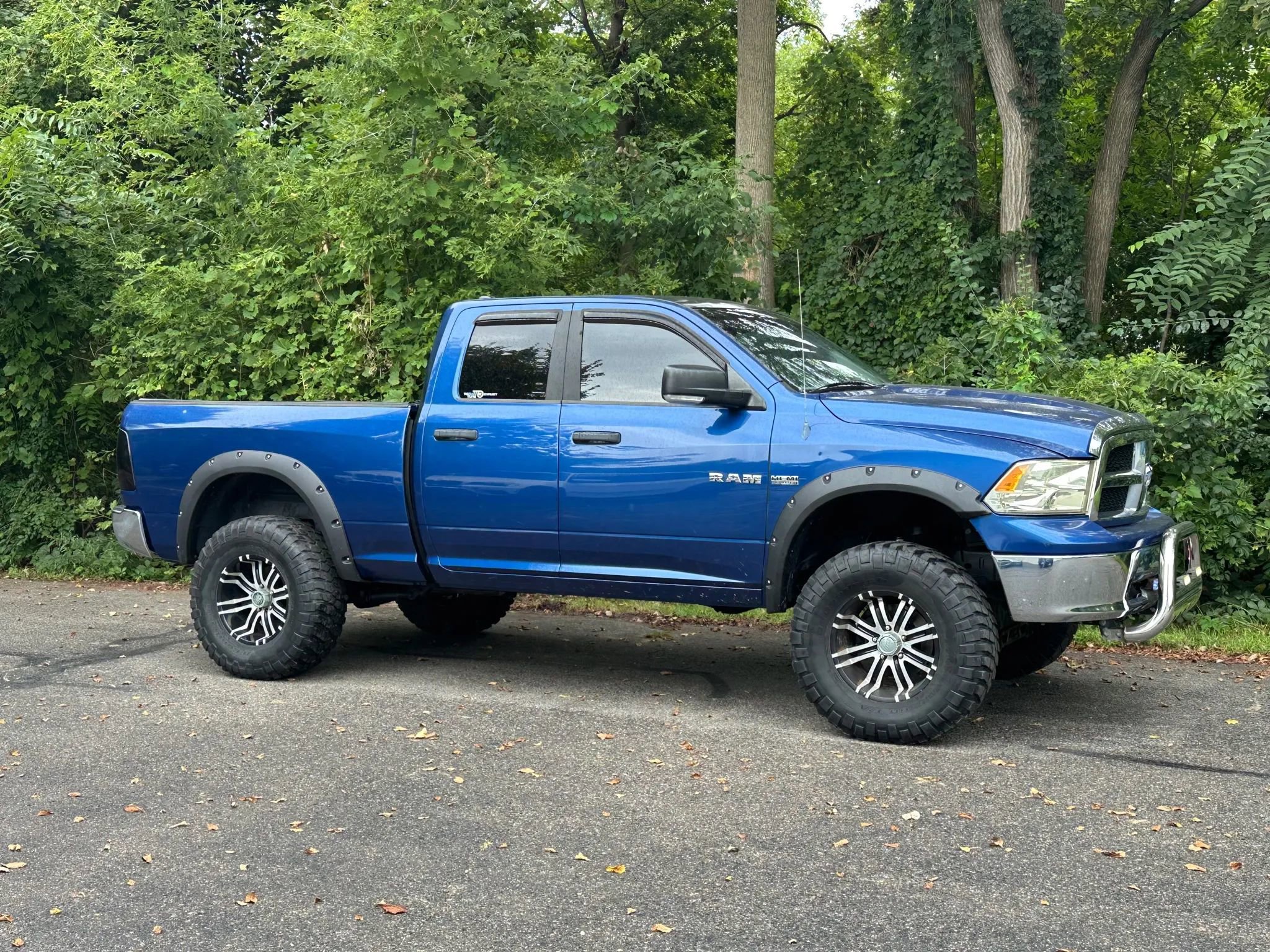 Used 2010 Dodge Ram 1500 Truck SLT w/ Luxury Group image 3