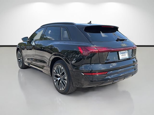 Used 2024 Audi Q8 e-tron Prestige w/ Prestige Package AWD/4WD image 5