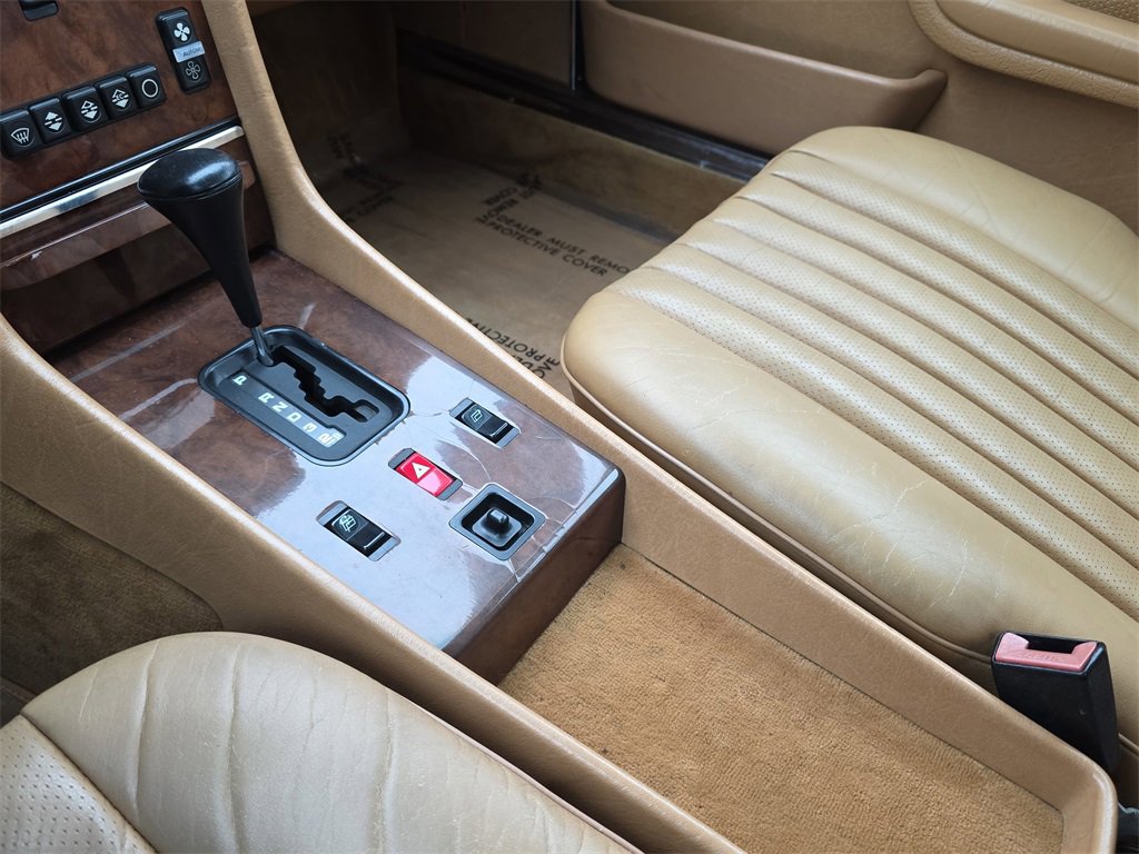Used 1987 Mercedes-Benz 560 SL image 24