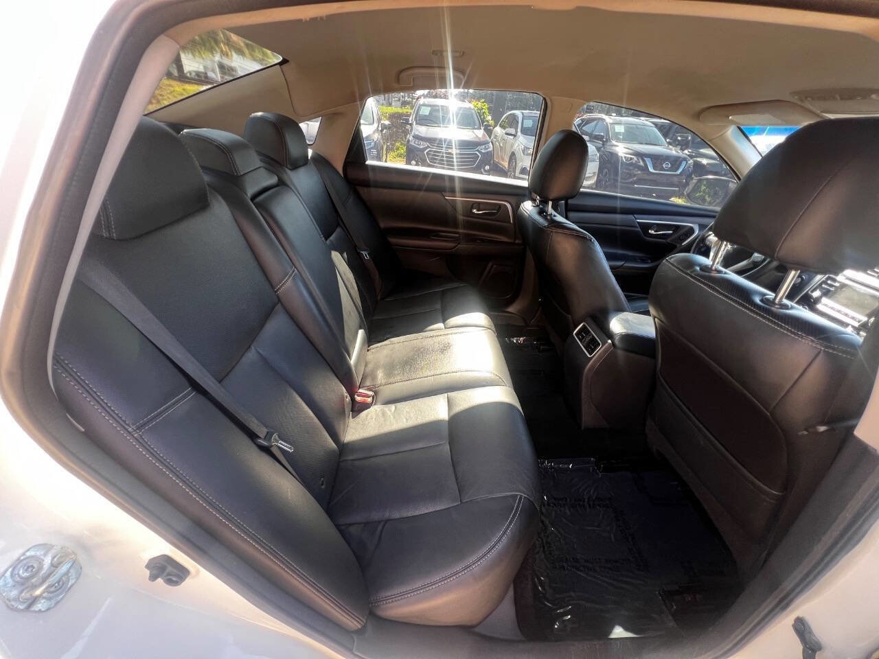 Used 2018 Nissan Altima 2.5 SL FWD image 11