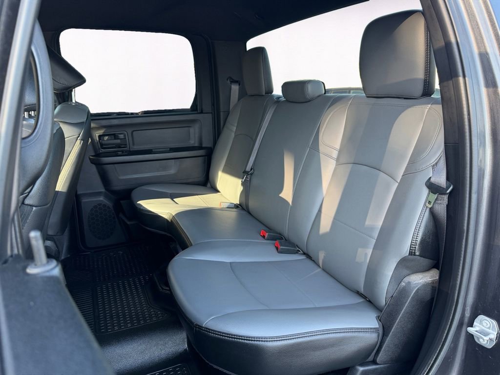 Used 2022 RAM 2500 Tradesman w/ Chrome Appearance Group RWD image 13