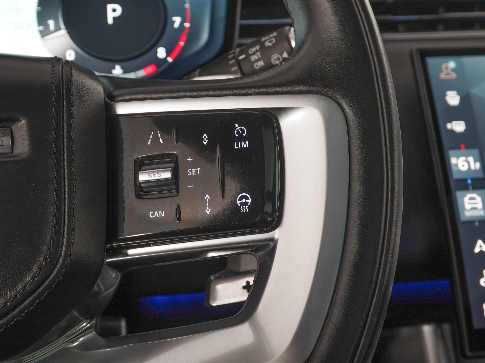 Used 2024 Land Rover Range Rover SV image 19