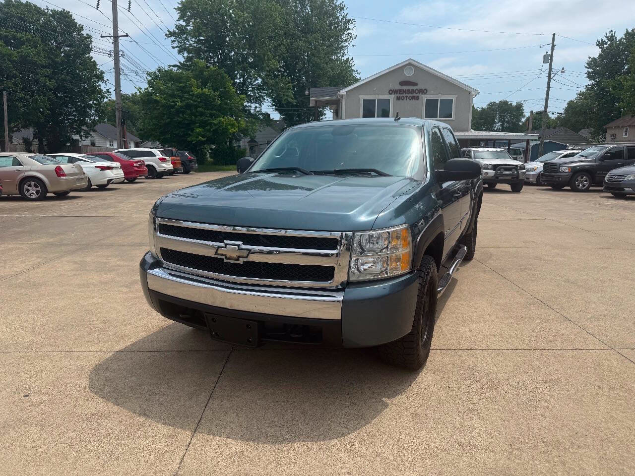 Used 2008 Chevrolet Silverado 1500 LT w/ Power Pack Plus AWD/4WD image 1