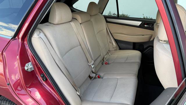 Used 2018 Subaru Outback 2.5i Premium image 18