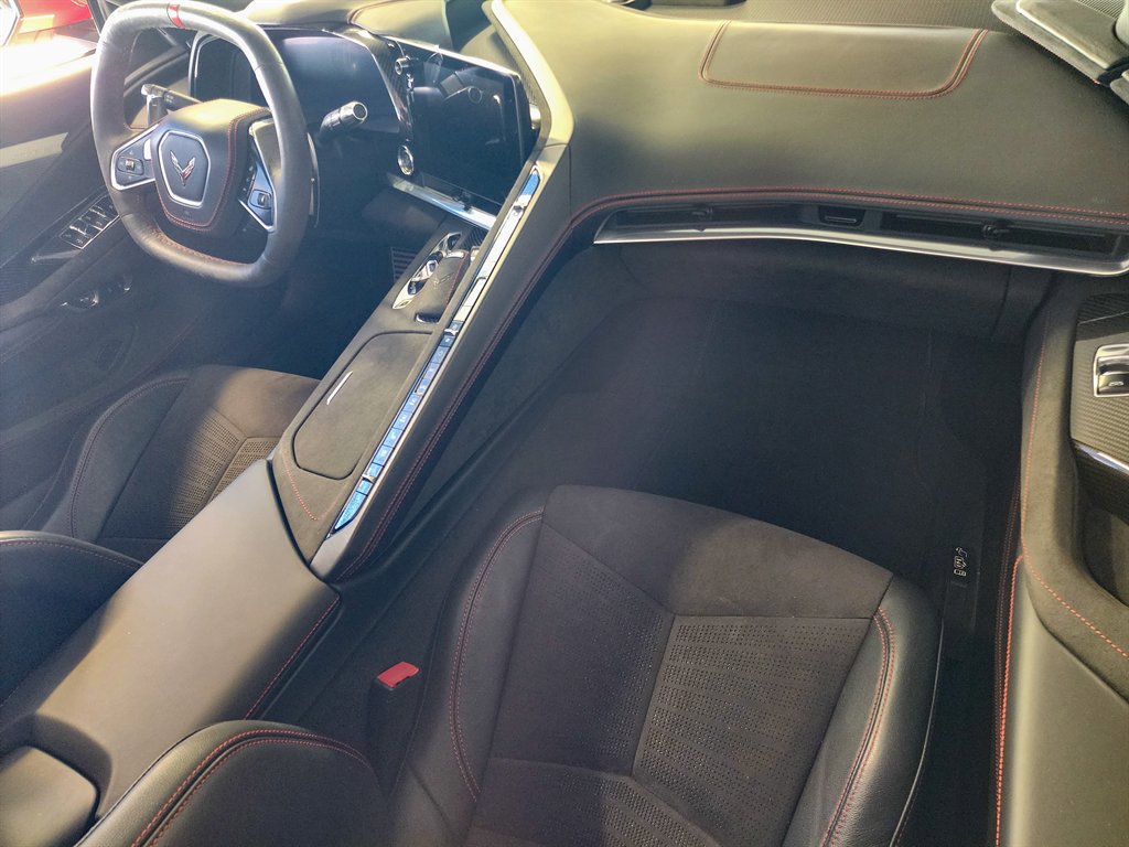 Used 2020 Chevrolet Corvette Stingray Premium Conv w/ 3LT Preferred Equipment Group image 24