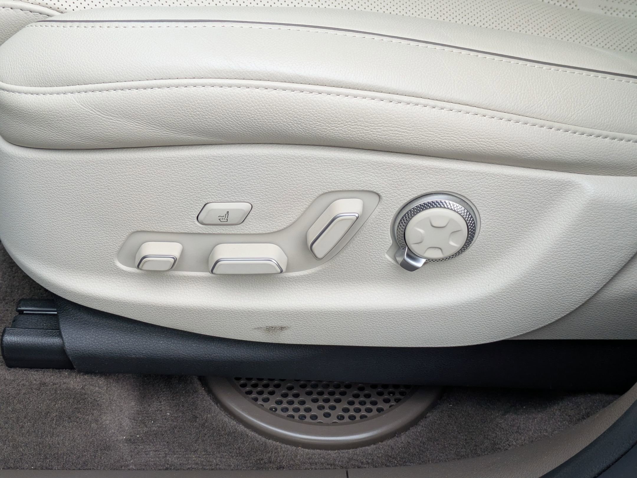 Used 2024 Genesis GV80 3.5T w/ Advanced Package image 13