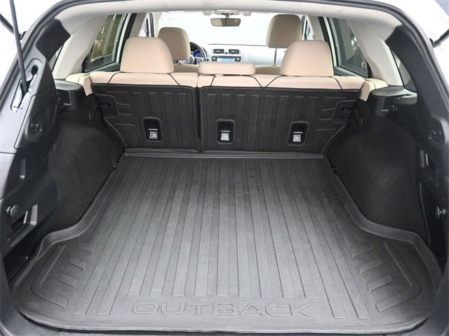 Used 2018 Subaru Outback 2.5i Premium image 23