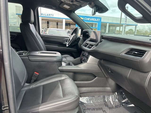 Used 2024 Chevrolet Suburban LT image 32