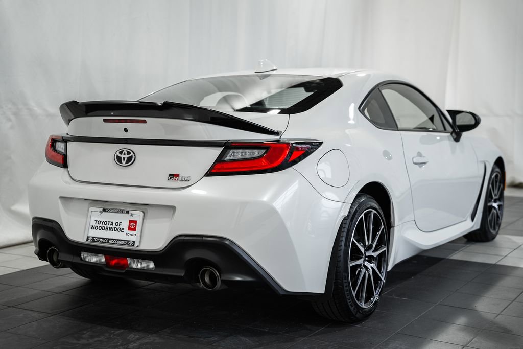 Used 2024 Toyota GR86 image 4