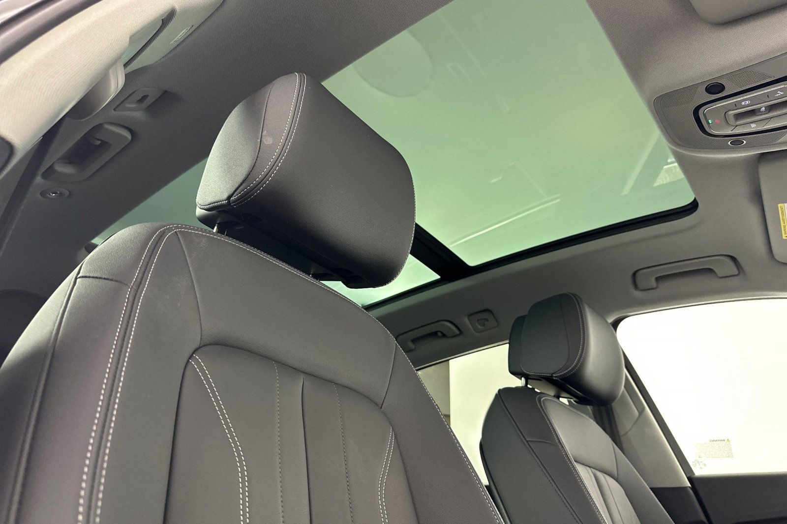 Used 2023 Audi Q5 2.0T Premium w/ Convenience Package image 16