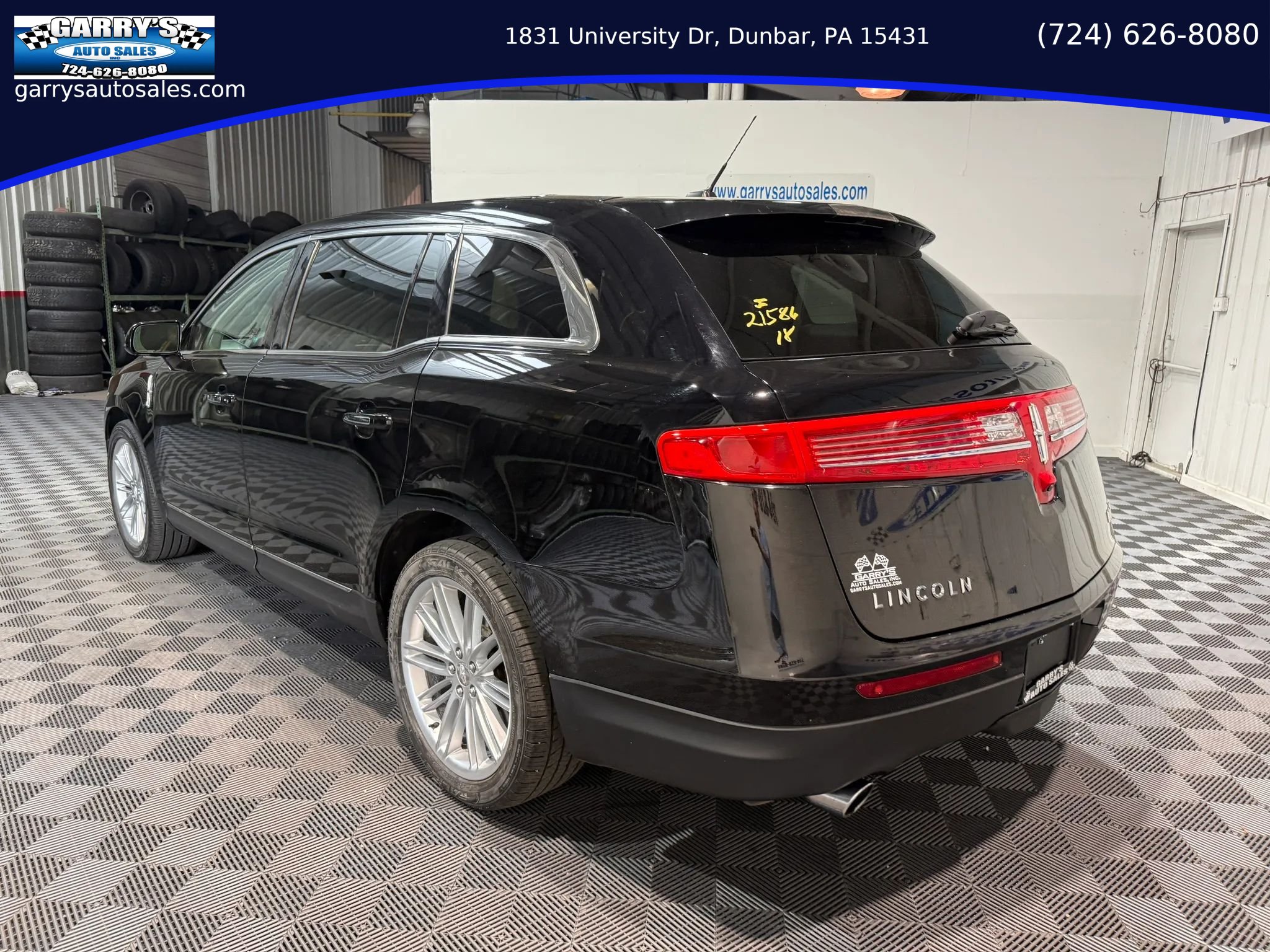 Used 2018 Lincoln MKT AWD image 7