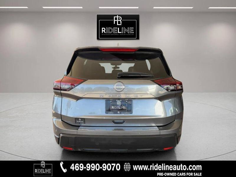 Used 2025 Nissan Rogue SV w/ SV Premium Package FWD image 6