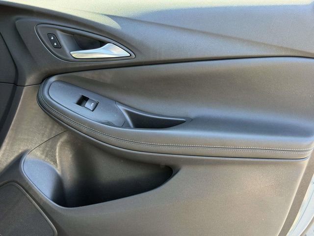 Used 2024 Buick Encore GX Sport Touring w/ Advanced Technology Package AWD/4WD image 6