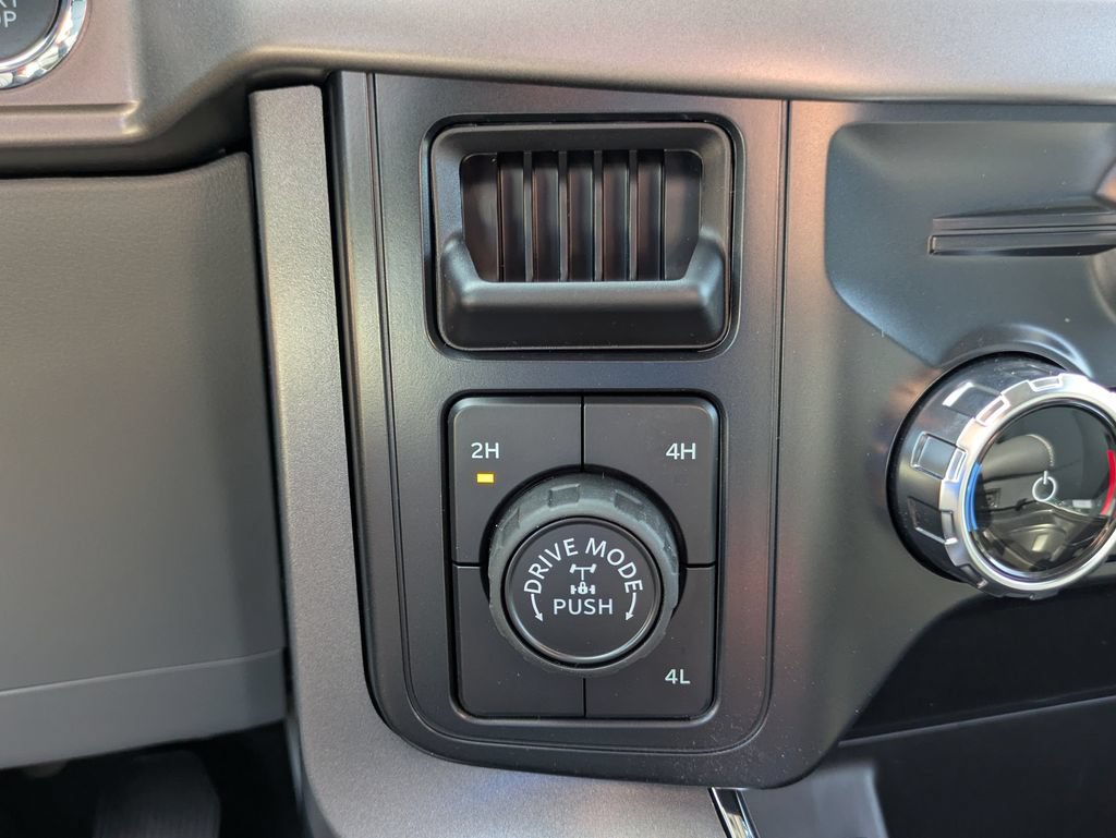 New 2026 Ford F150 XLT w/ Equipment Group 302A MID AWD/4WD image 17