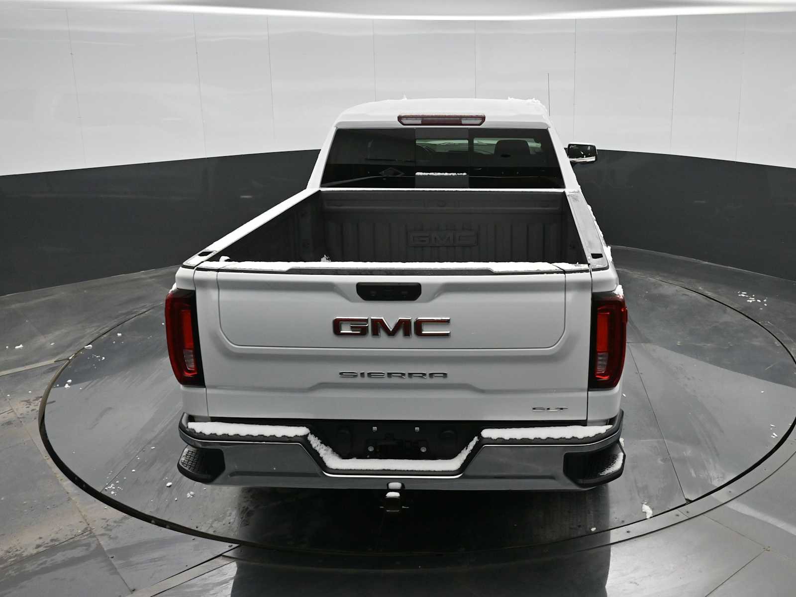 Used 2023 GMC Sierra 1500 SLT w/ SLT Convenience Package image 28