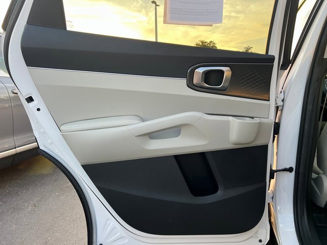 Certified 2022 Kia Sorento S image 27