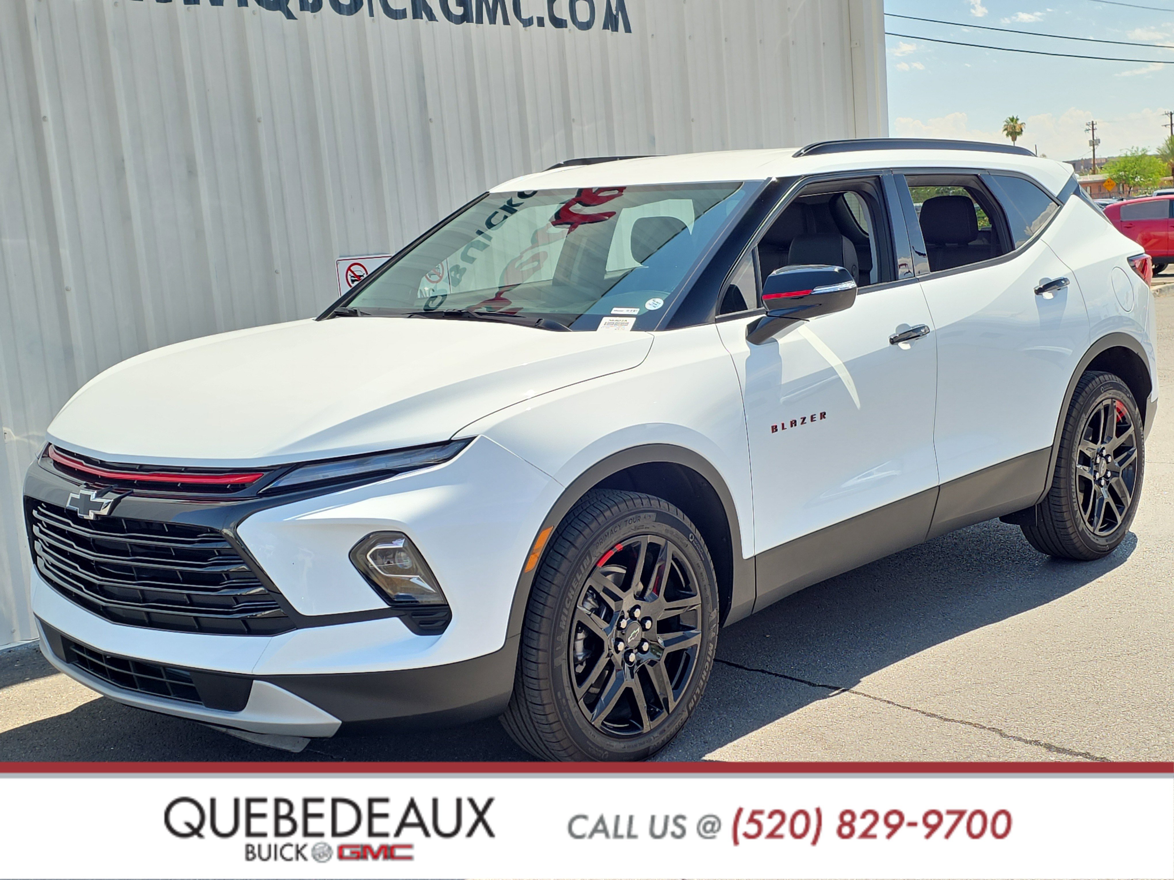 Used 2025 Chevrolet Blazer LT w/ Redline Edition FWD image 3