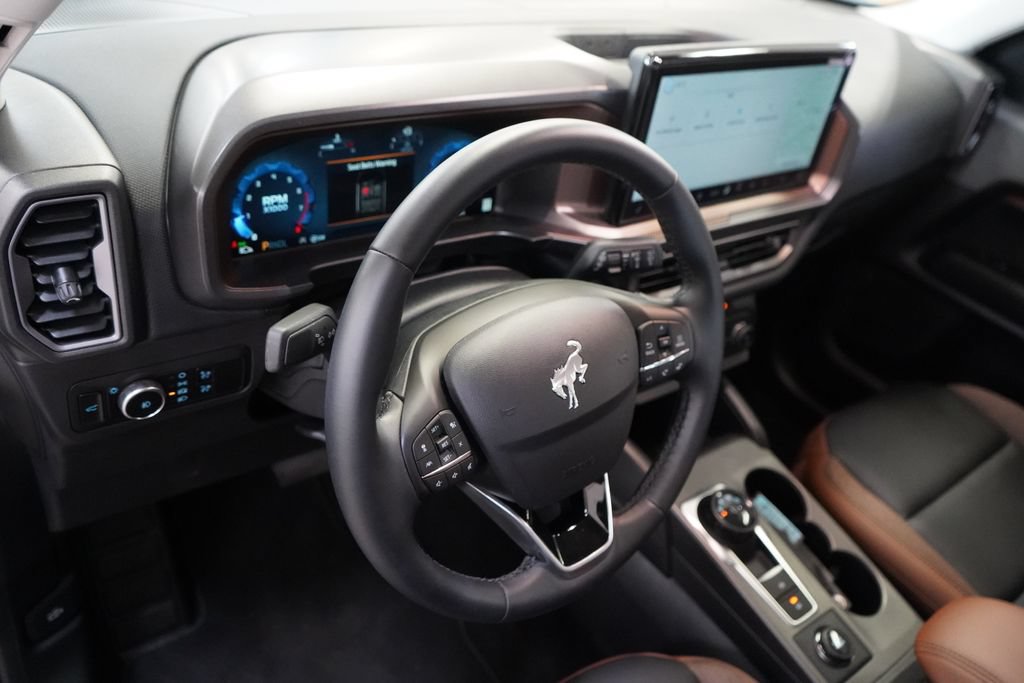 New 2025 Ford Bronco Sport Outer Banks w/ Outer Banks Tech Package+ AWD/4WD image 17