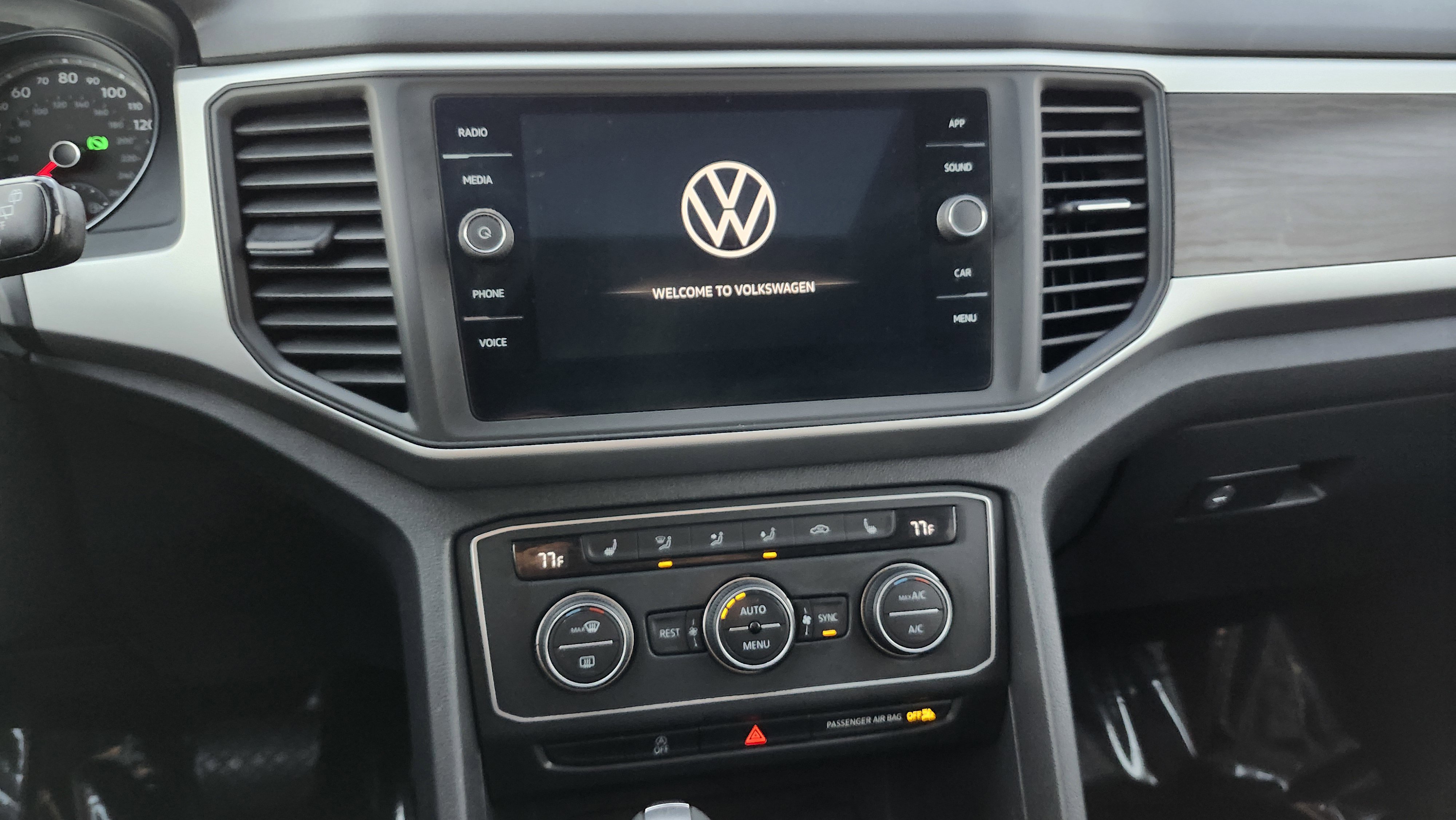 Used 2021 Volkswagen Atlas SE w/ Panoramic Sunroof Package image 33