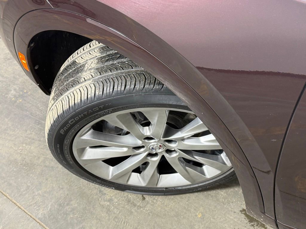 Used 2023 Buick Envision Avenir image 48