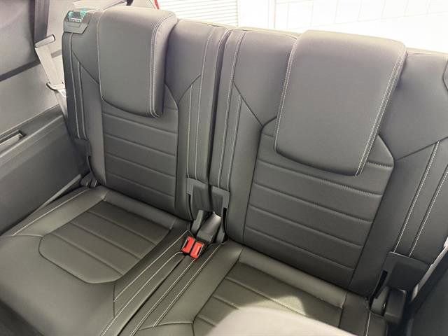 New 2025 Volkswagen Atlas SEL image 20