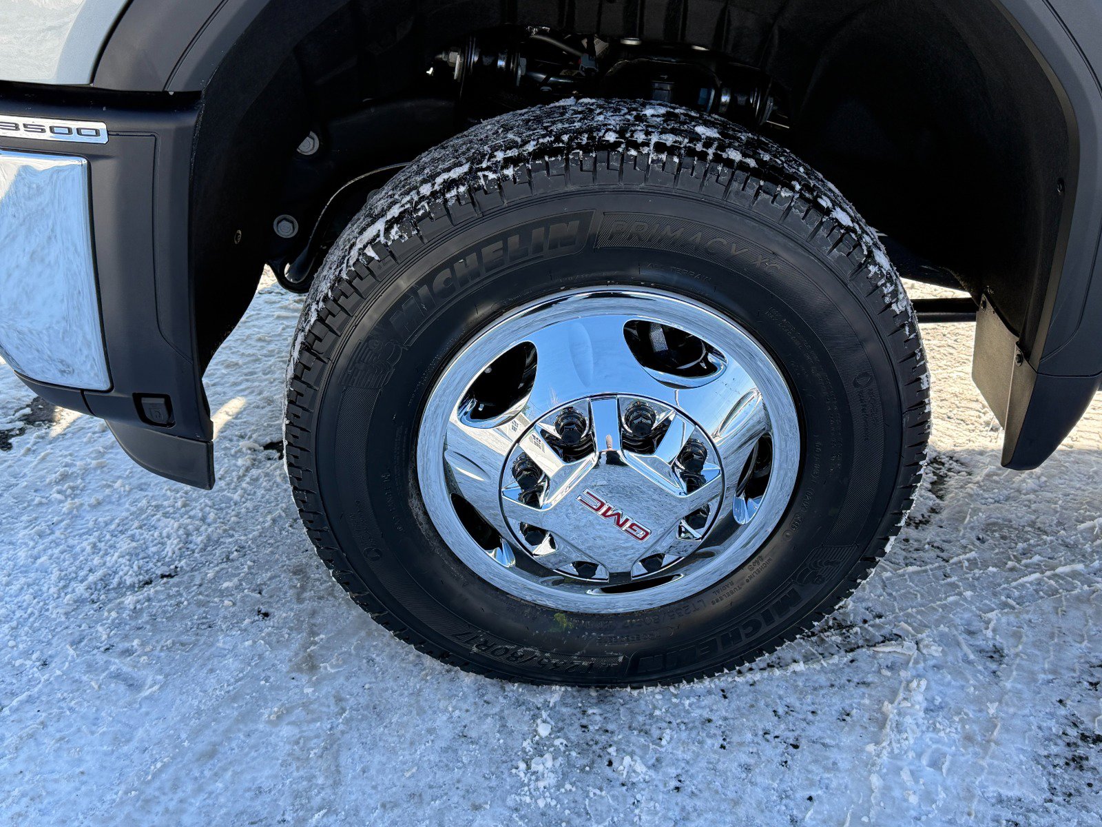 New 2026 GMC Sierra 3500 SLE w/ Preferred Package image 9