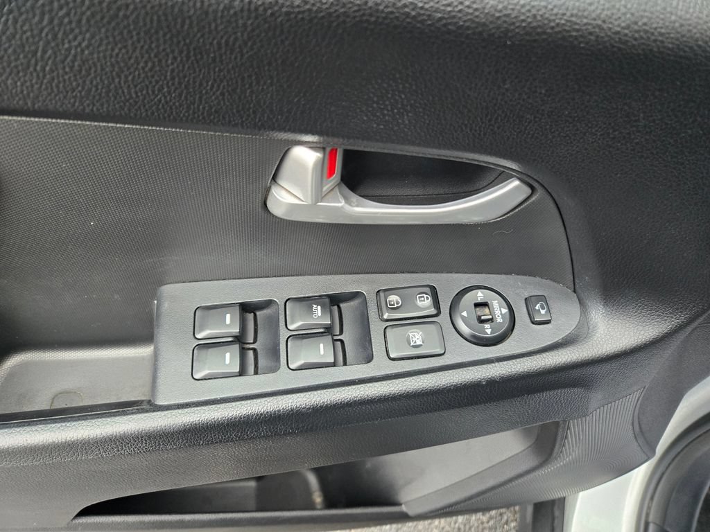 Used 2013 Kia Sportage SX w/ SX Premium Pkg FWD image 12
